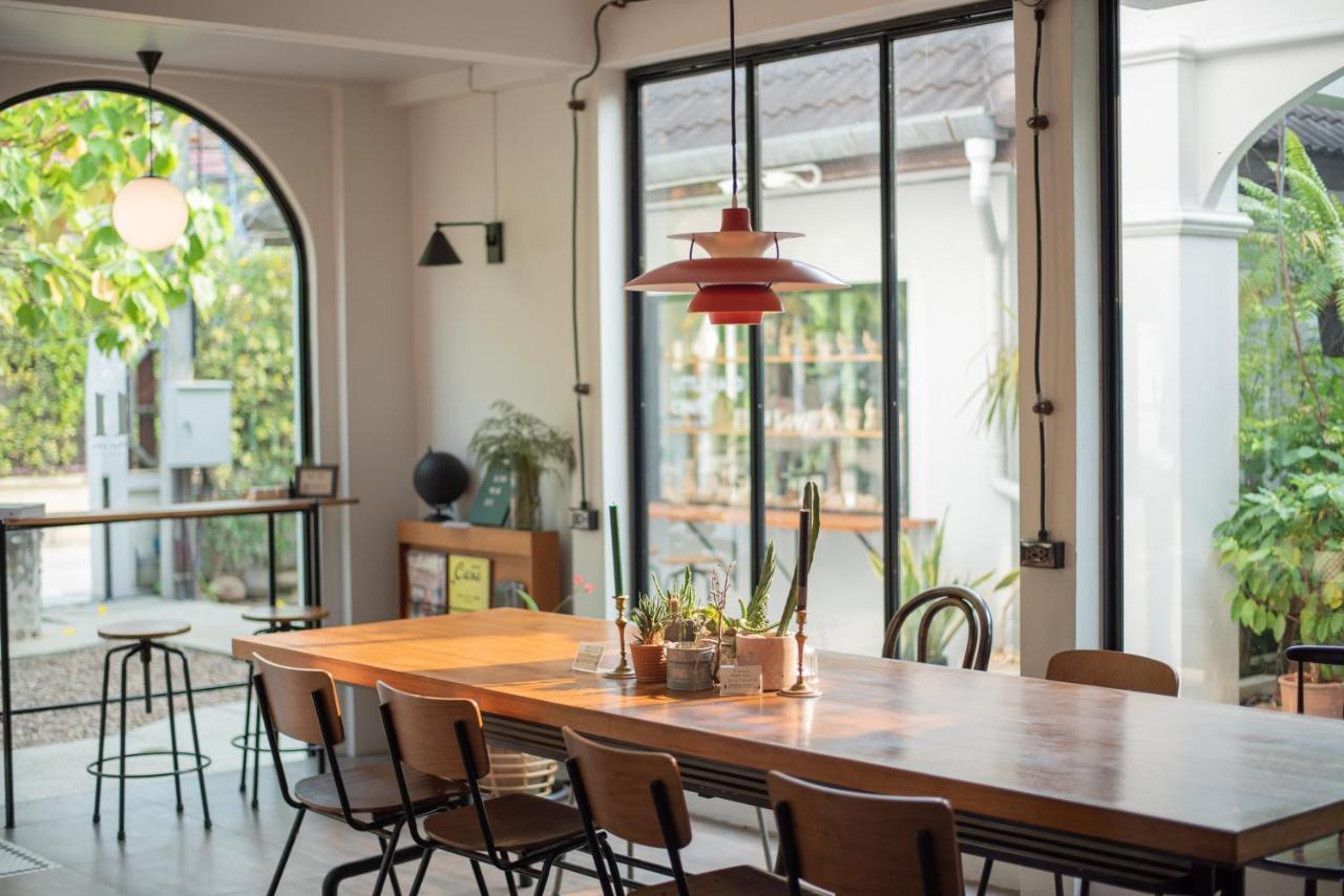 Hotel Eleven Pillar Site Chiangmai à Chiang Mai Extérieur photo